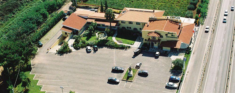 La Del Cavaliere Hotel